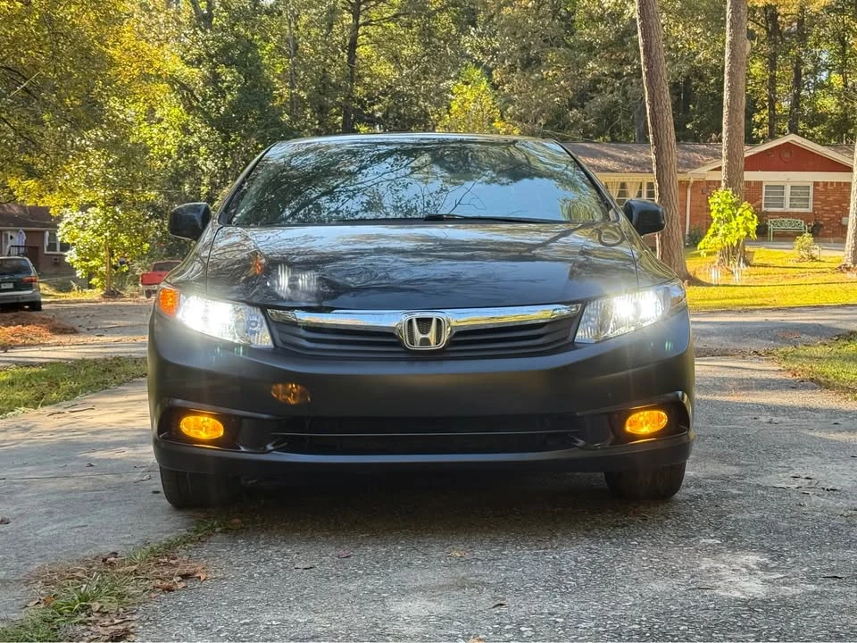 2012 Honda Civic 9th Gen - Image 2 of 6