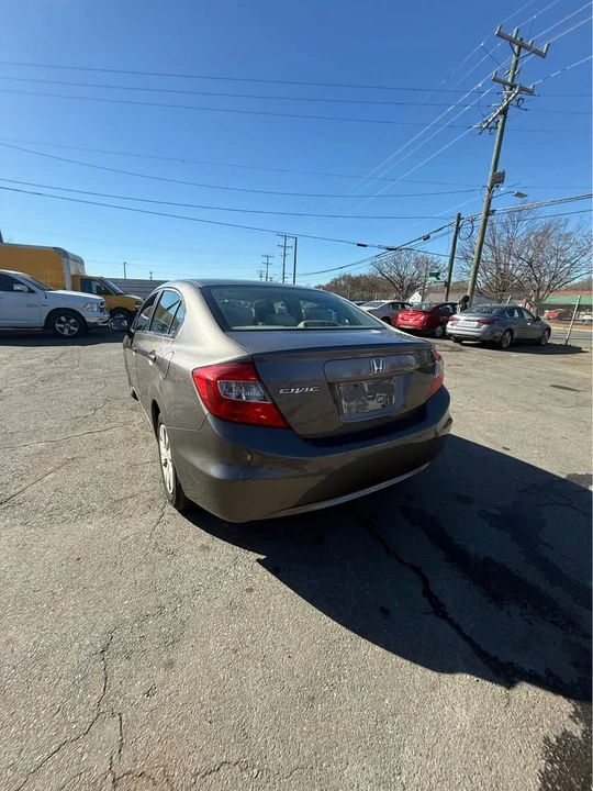 2012 Honda Civic 9th Gen - Image 4 of 9