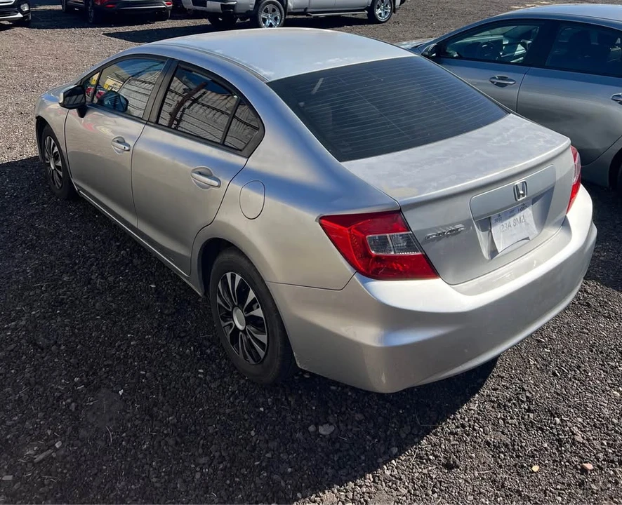 2012 Honda Civic 9th Gen - Image 4 of 5