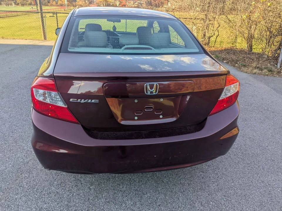 2012 Honda Civic 9th Gen - Image 2 of 10