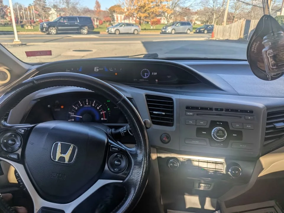2012 Honda Civic 9th Gen - Image 9 of 10