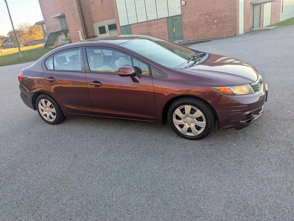 2012 Honda Civic 9th Gen - Image 4 of 10
