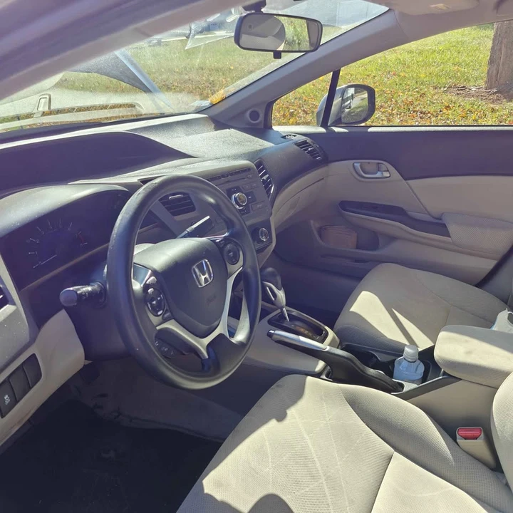 2012 Honda Civic 9th Gen - Image 6 of 13
