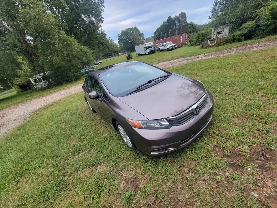 2012 Honda Civic 9th Gen - Image 2 of 6