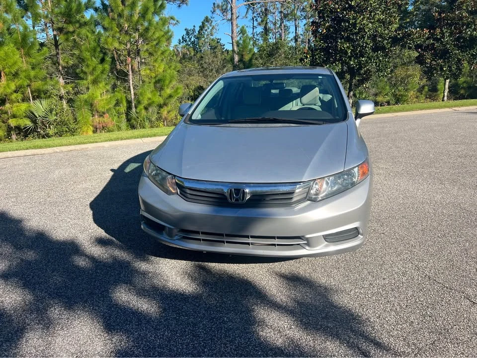 2012 Honda Civic 9th Gen - Image 5 of 11