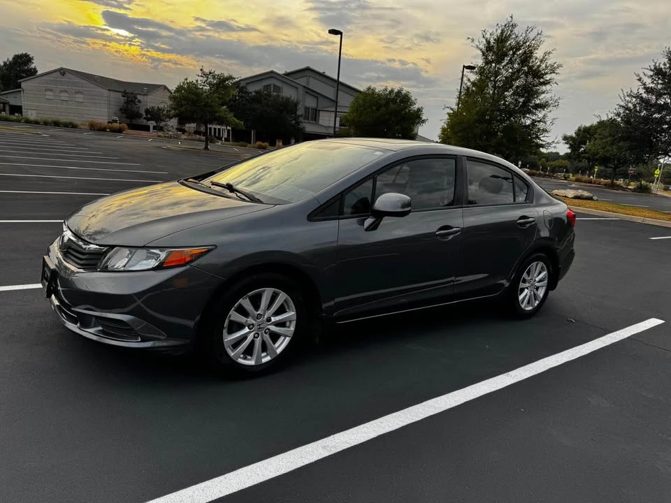 2012 Honda Civic 9th Gen - Image 5 of 13