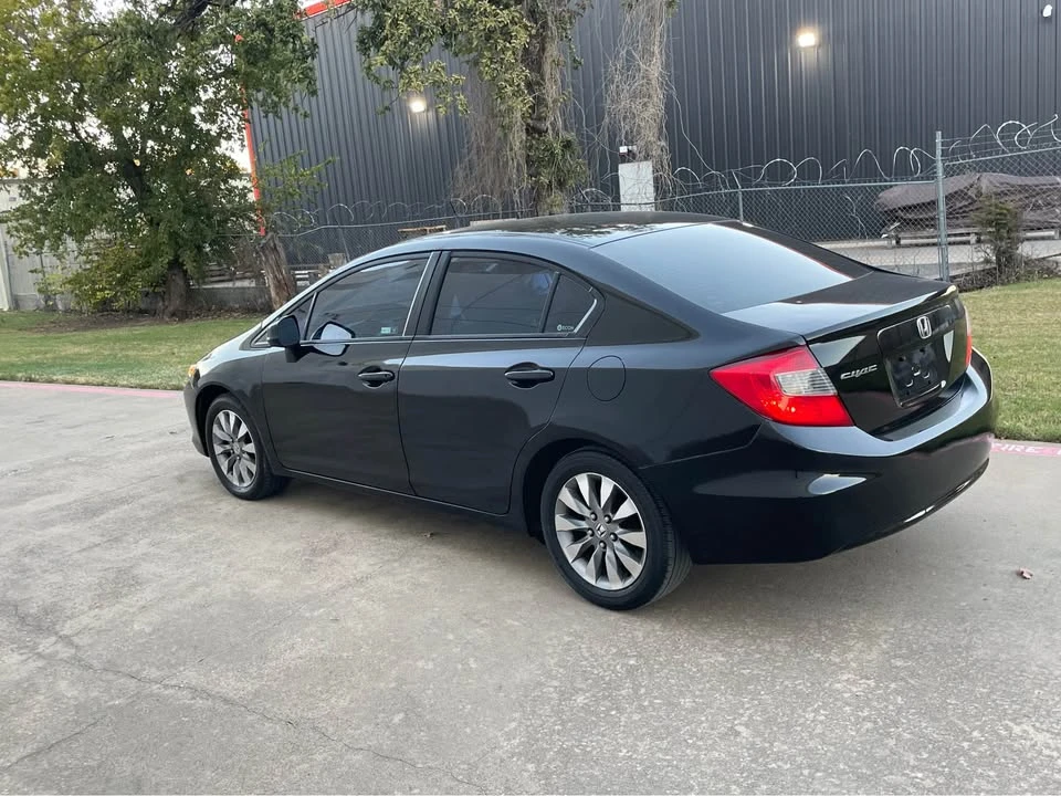 2012 Honda Civic 9th Gen - Image 2 of 5