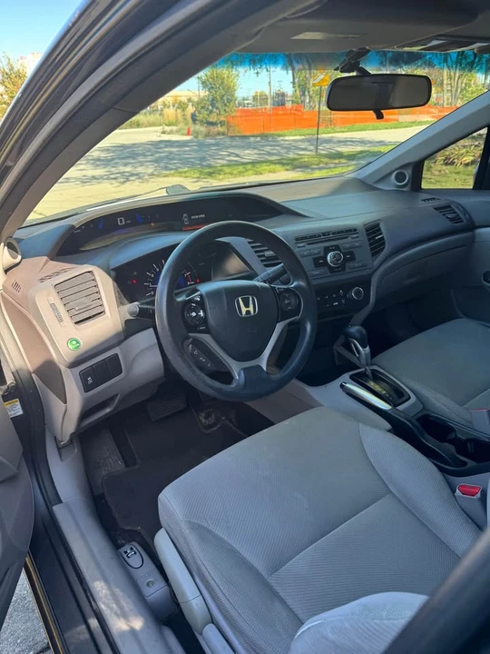 2012 Honda Civic 9th Gen - Image 4 of 6