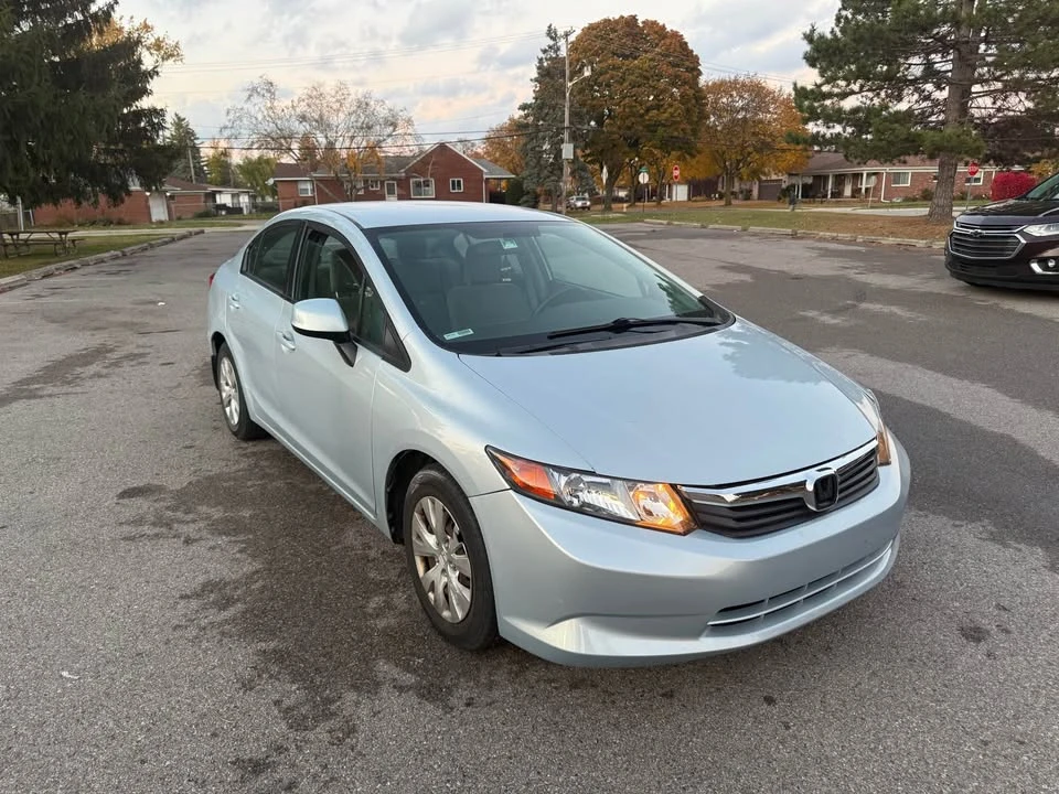 2012 Honda Civic 9th Gen - Image 2 of 7