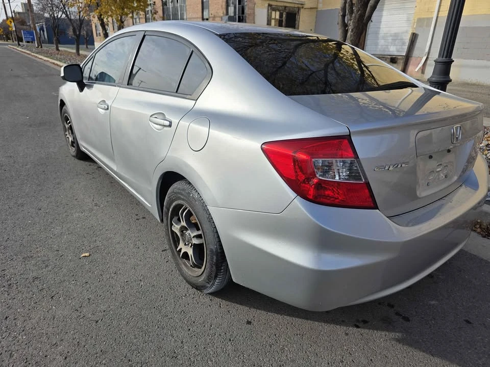 2012 Honda Civic 9th Gen - Image 4 of 7