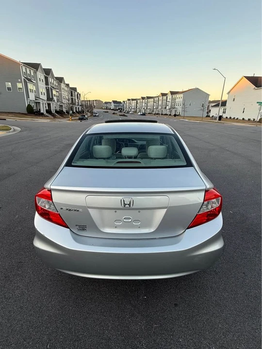 2012 Honda Civic 9th Gen - Image 6 of 16