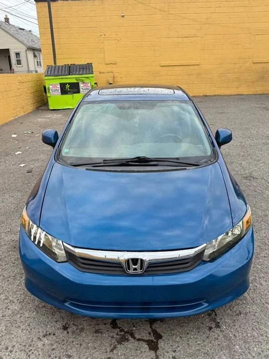 2012 Honda Civic 9th Gen - Image 5 of 8