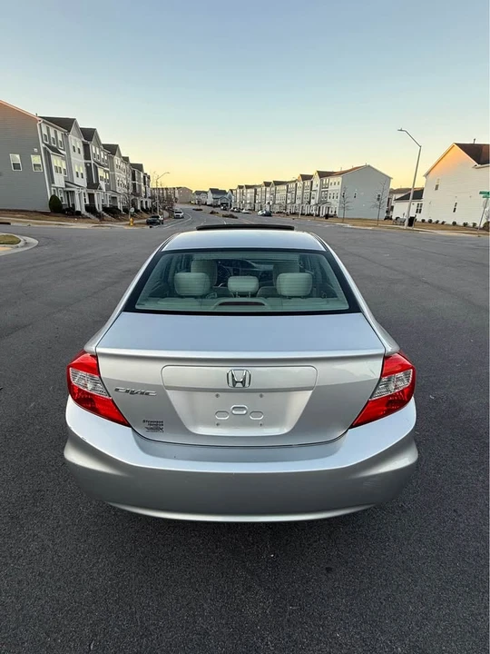 2012 Honda Civic 9th Gen - Image 12 of 16
