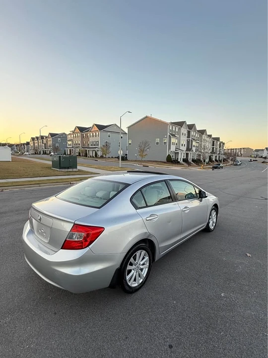 2012 Honda Civic 9th Gen - Image 11 of 16