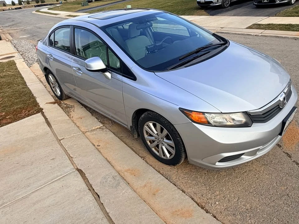 2012 Honda Civic 9th Gen - Image 6 of 8