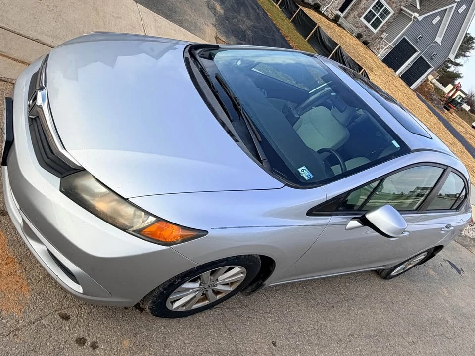 2012 Honda Civic 9th Gen - Image 5 of 8