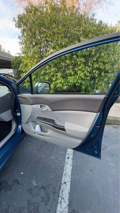 2012 Honda Civic 9th Gen - Image 9 of 19