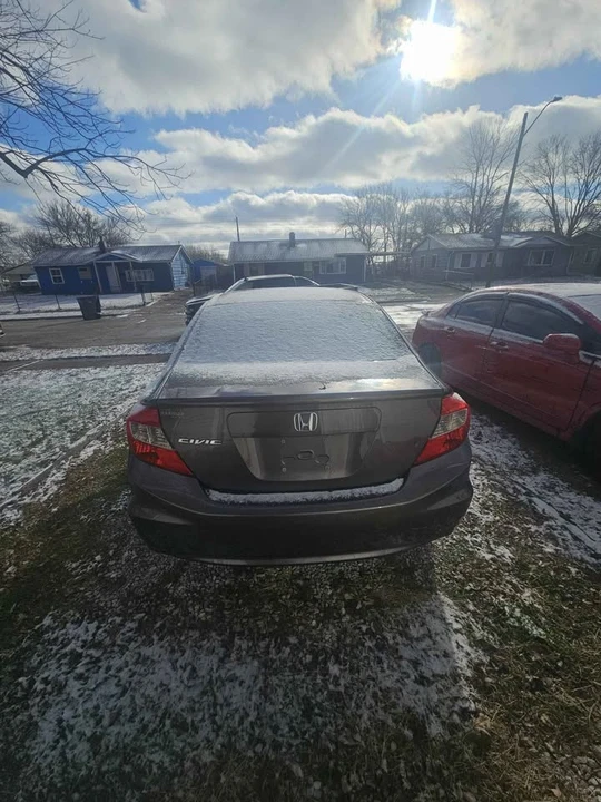 2012 Honda Civic 9th Gen - Image 5 of 6