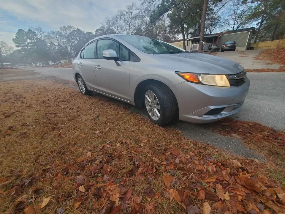 2012 Honda Civic 9th Gen - Image 4 of 10