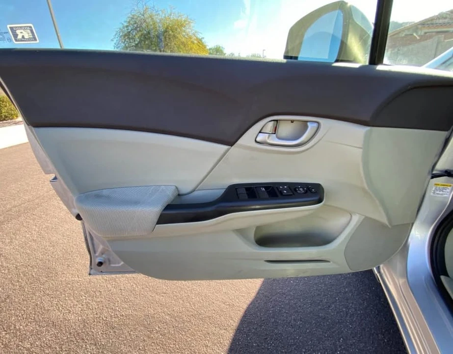 2012 Honda Civic 9th Gen - Image 11 of 17