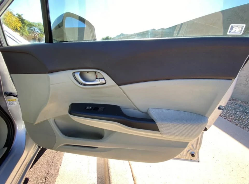 2012 Honda Civic 9th Gen - Image 12 of 17