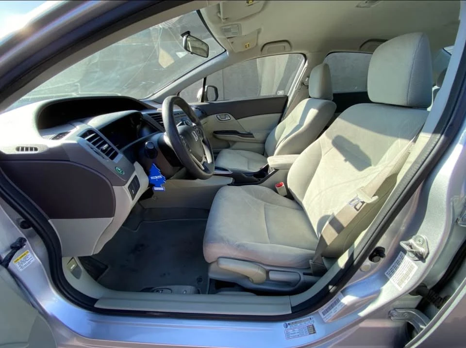 2012 Honda Civic 9th Gen - Image 9 of 17