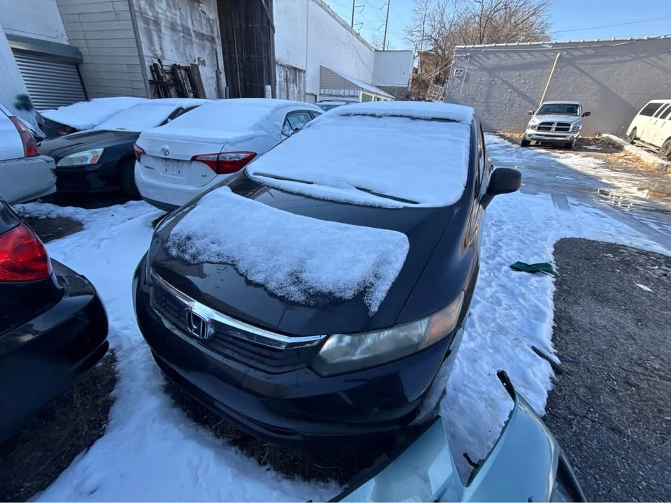 2012 Honda Civic 9th Gen - Image 2 of 17