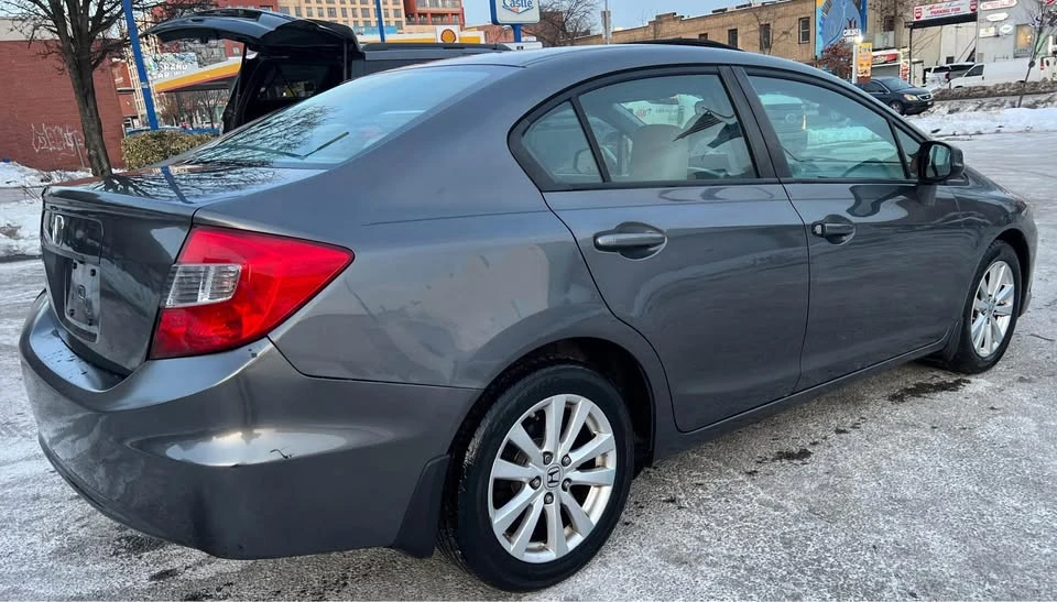 2012 Honda Civic 9th Gen - Image 4 of 10