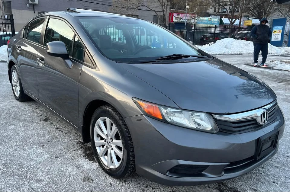 2012 Honda Civic 9th Gen - Image 3 of 10