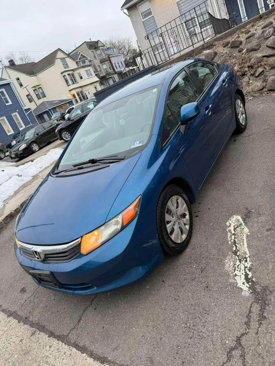 2012 Honda Civic 9th Gen - Image 2 of 8
