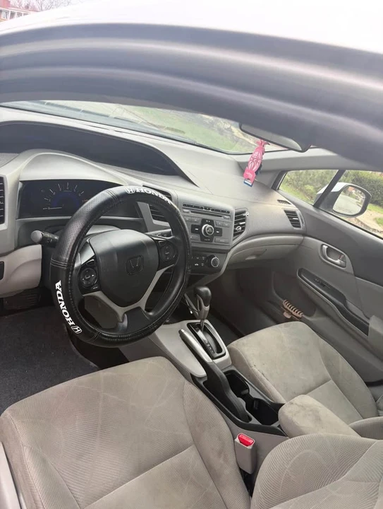 2012 Honda Civic 9th Gen - Image 4 of 6