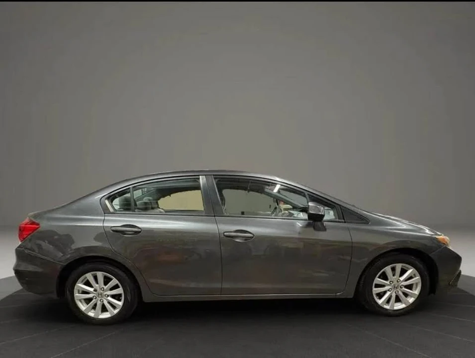2012 Honda Civic 9th Gen - Image 2 of 4
