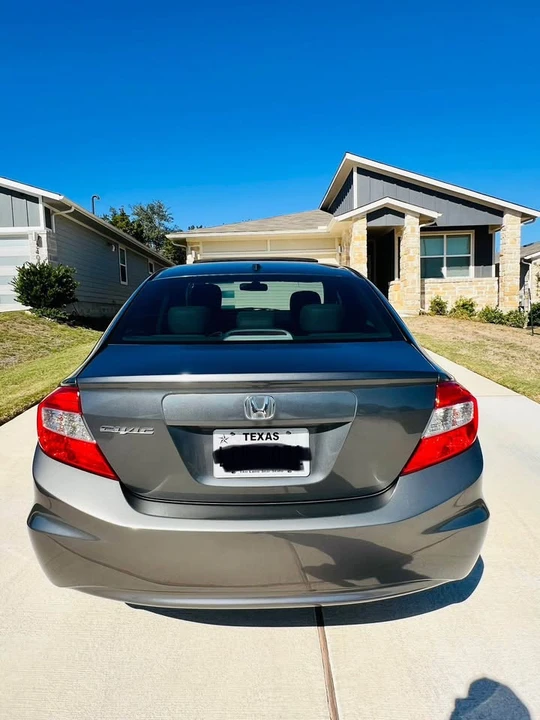 2012 Honda Civic 9th Gen - Image 3 of 16