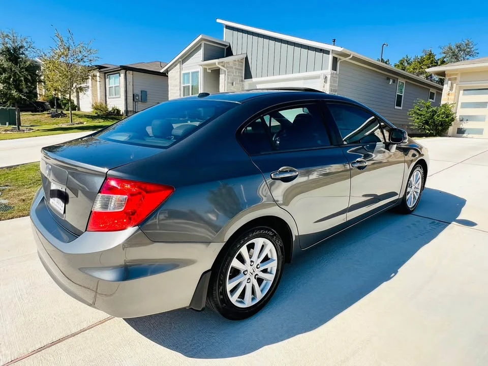 2012 Honda Civic 9th Gen - Image 4 of 16
