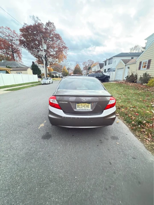 2012 Honda Civic 9th Gen - Image 5 of 12