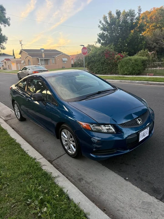 2012 Honda Civic 9th Gen - Image 2 of 7