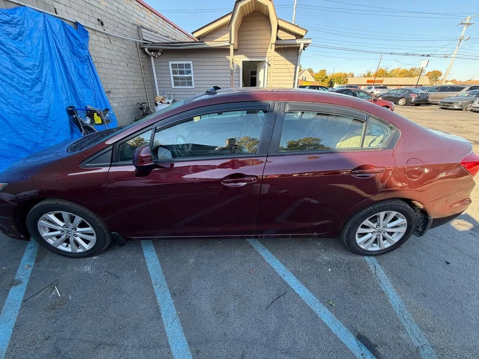 2012 Honda Civic 9th Gen - Image 2 of 8