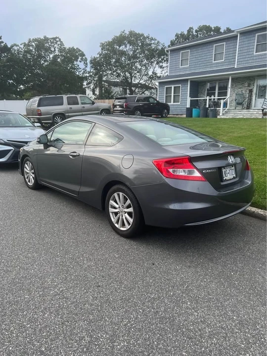 2012 Honda Civic 9th Gen - Image 2 of 4