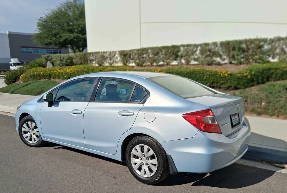 2012 Honda Civic 9th Gen - Image 5 of 20