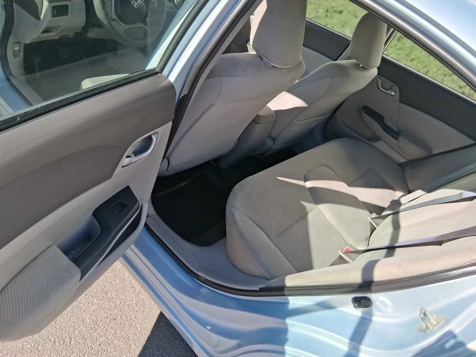 2012 Honda Civic 9th Gen - Image 16 of 20