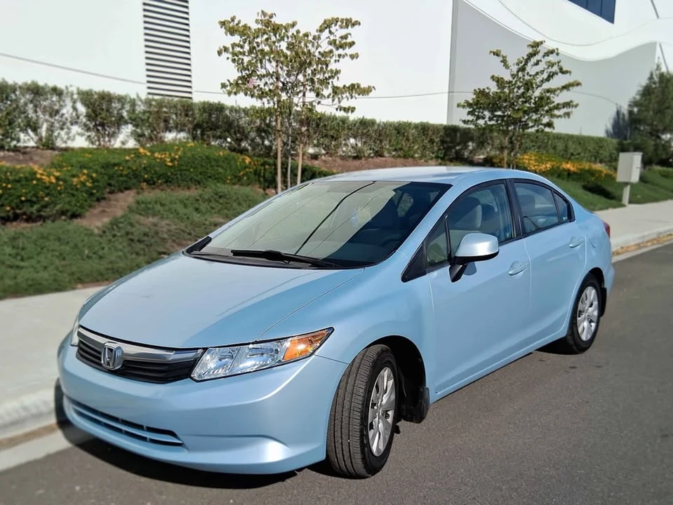 2012 Honda Civic 9th Gen - Image 3 of 20