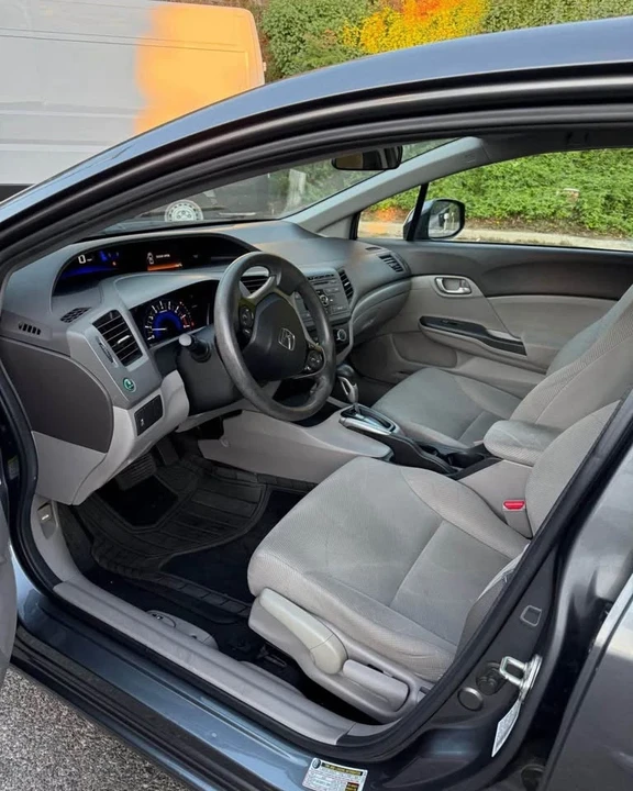 2012 Honda Civic 9th Gen - Image 6 of 12
