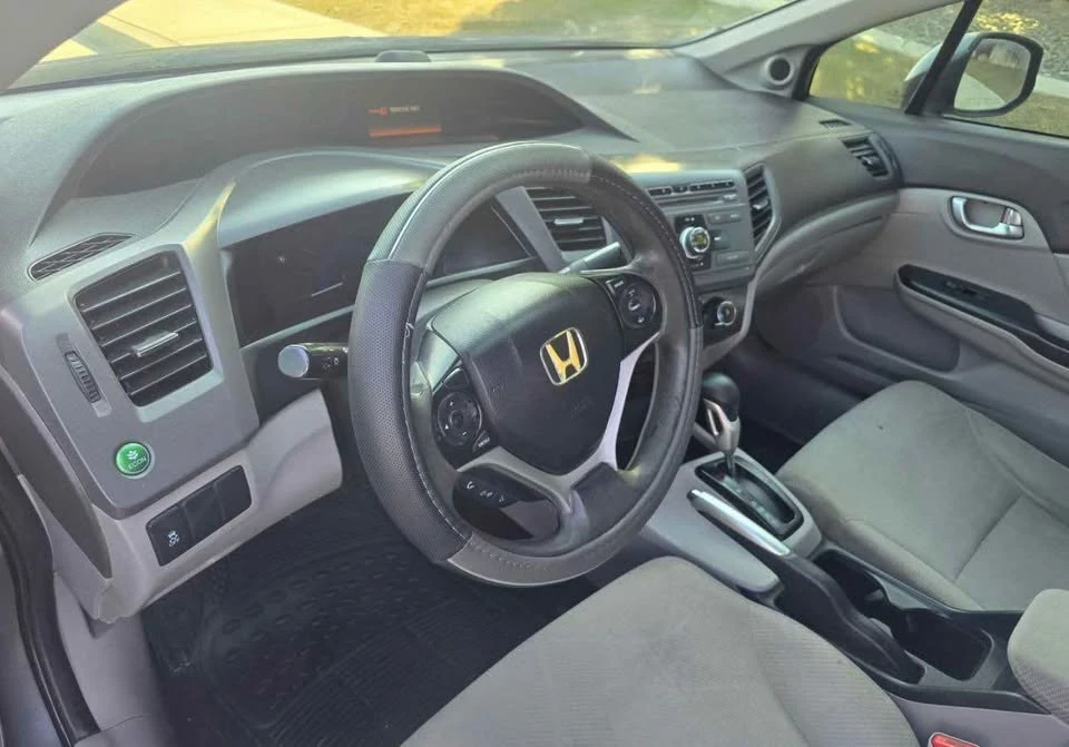 2012 Honda Civic 9th Gen - Image 10 of 12