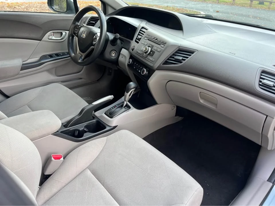 2012 Honda Civic 9th Gen - Image 6 of 11