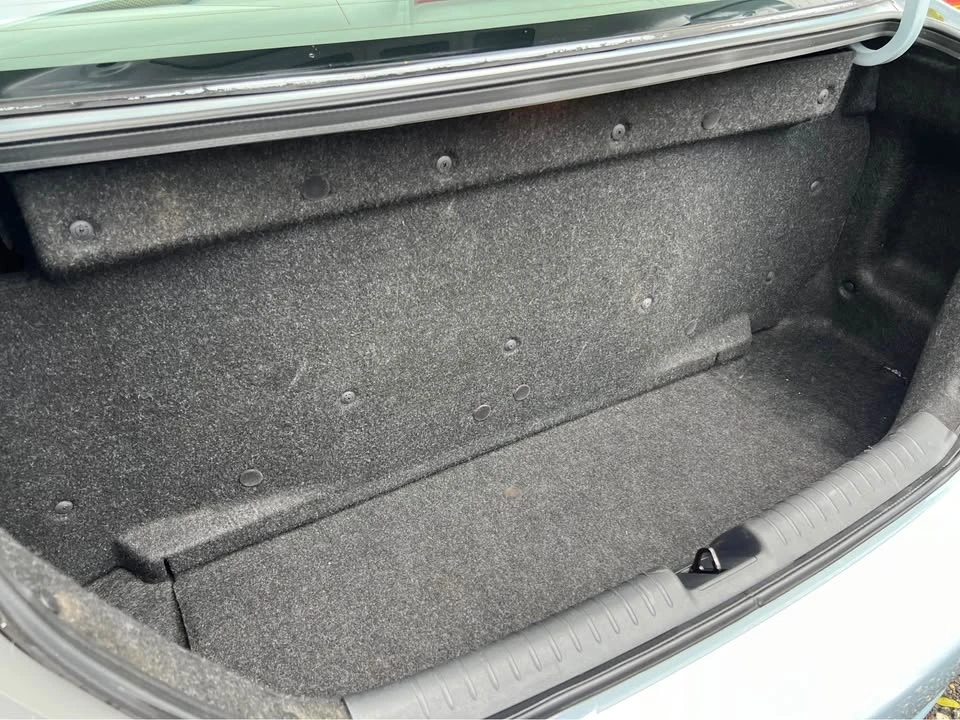 2012 Honda Civic 9th Gen - Image 9 of 11