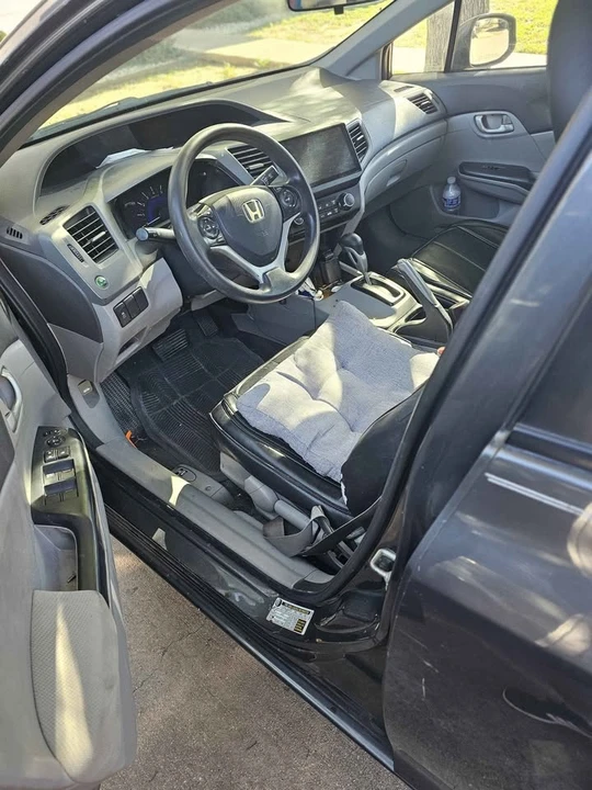2012 Honda Civic 9th Gen - Image 6 of 8