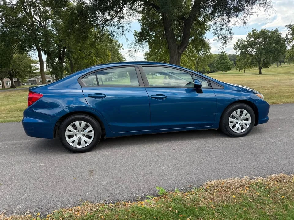 2012 Honda Civic 9th Gen - Image 7 of 12