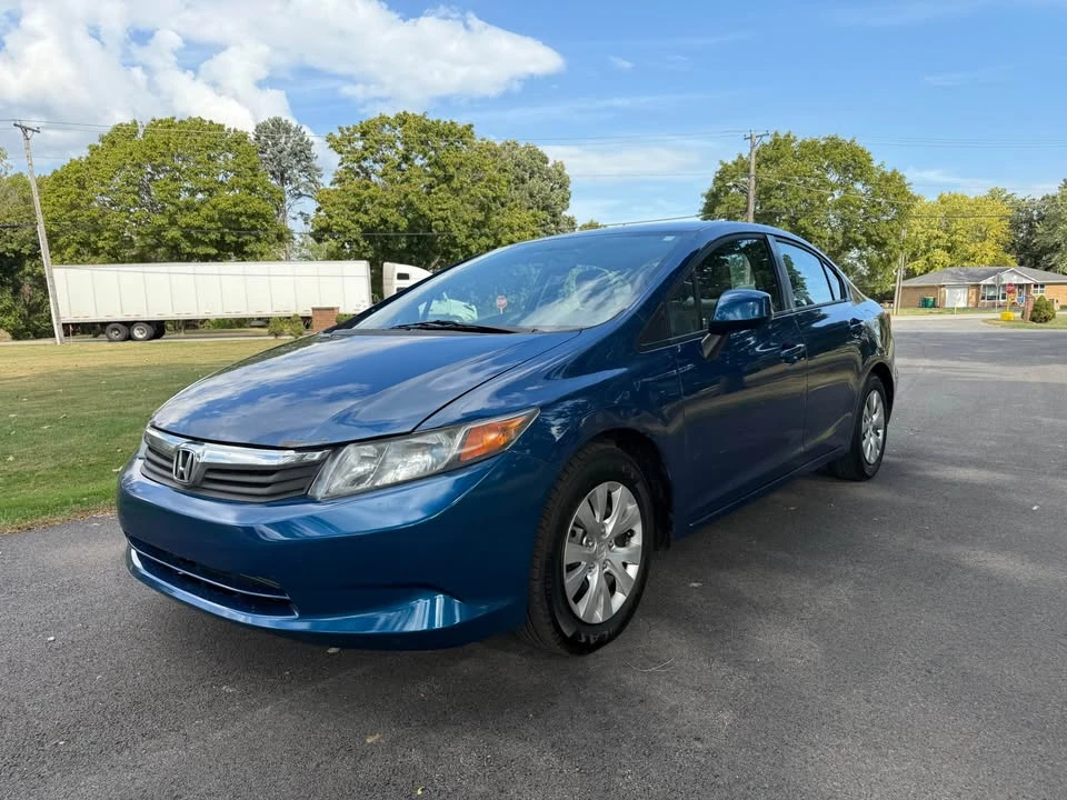 2012 Honda Civic 9th Gen - Image 2 of 12