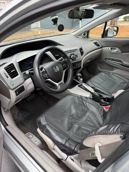 2012 Honda Civic 9th Gen - Image 9 of 17