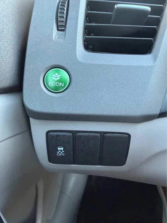 2012 Honda Civic 9th Gen - Image 10 of 17